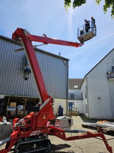 Raupenarbeitsbühne Baumaschinen mieten